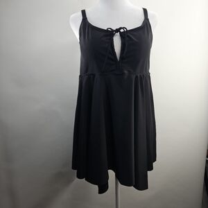 Two piece tanki swimsuit. Black. Size large new without tags